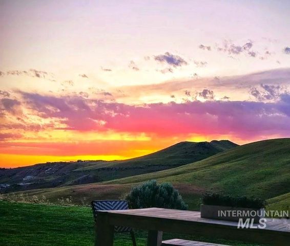 5788 E Marmount, Boise, ID 83716