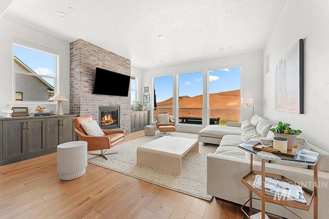 5788 E Marmount, Boise, ID 83716