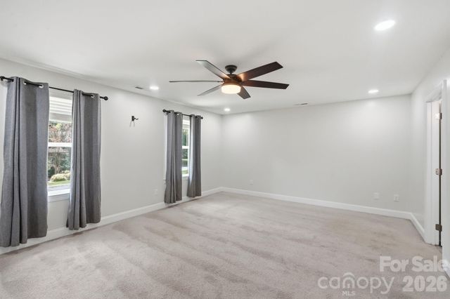 3675 W Bay Drive, Sherrills Ford, NC 28673