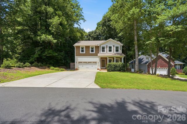 3675 W Bay Drive, Sherrills Ford, NC 28673