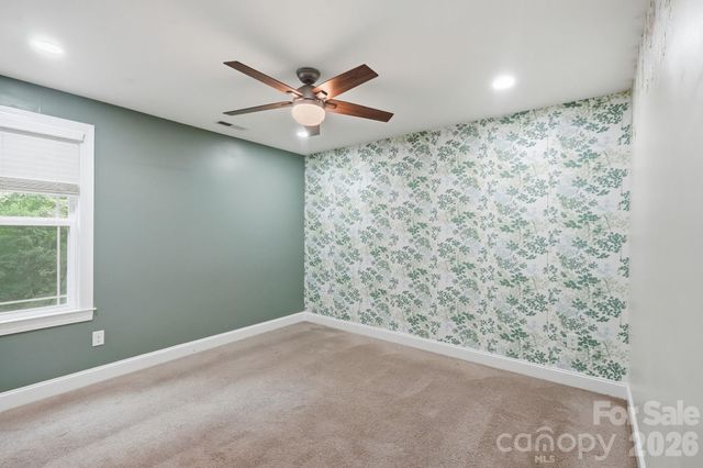 3675 W Bay Drive, Sherrills Ford, NC 28673