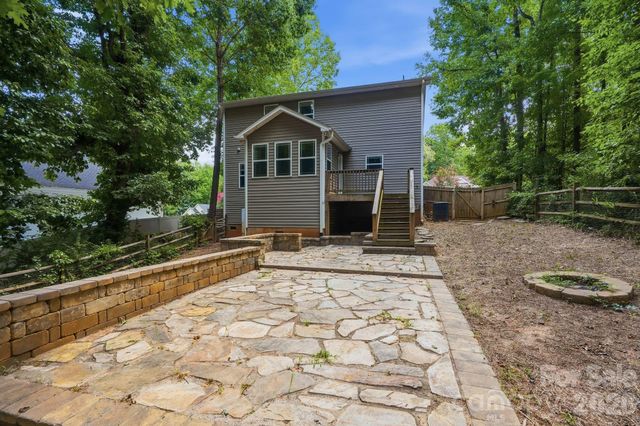 3675 W Bay Drive, Sherrills Ford, NC 28673