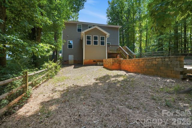 3675 W Bay Drive, Sherrills Ford, NC 28673