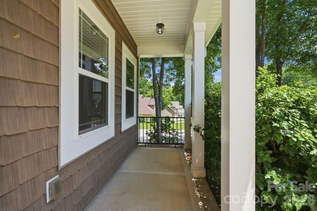 3675 W Bay Drive, Sherrills Ford, NC 28673