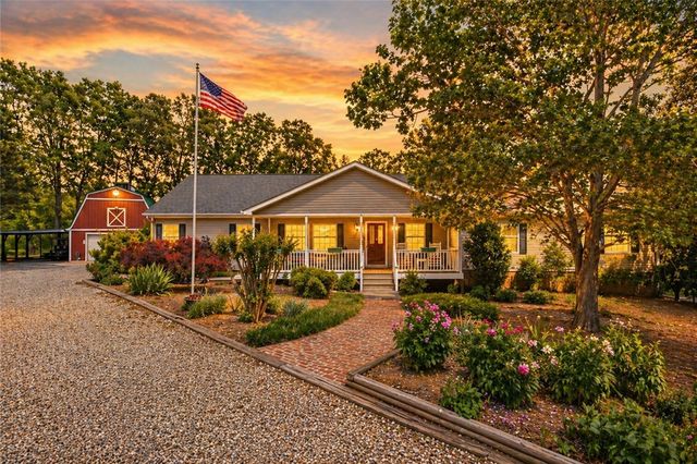 113 Westwood Drive, Westminster, SC 29693