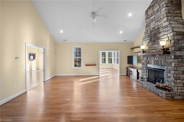 5400 Brittainywood Road, Kernersville, NC 27284