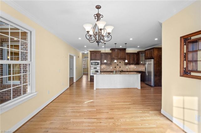 5400 Brittainywood Road, Kernersville, NC 27284