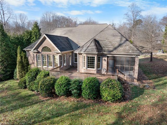 5400 Brittainywood Road, Kernersville, NC 27284