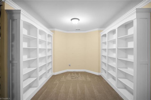 5400 Brittainywood Road, Kernersville, NC 27284