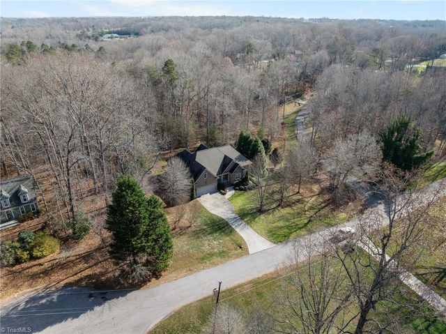 5400 Brittainywood Road, Kernersville, NC 27284