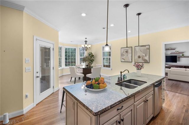 5400 Brittainywood Road, Kernersville, NC 27284