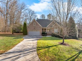 5400 Brittainywood Road, Kernersville, NC 27284