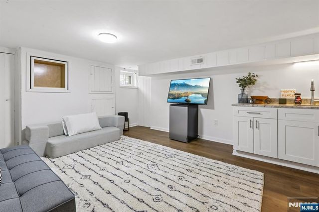 63 Garrison Street, Newark, NJ 07105