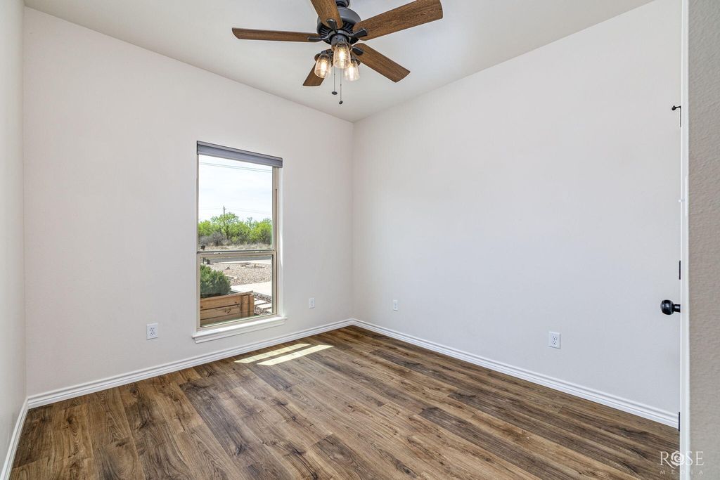 Image 26 of property listing at 1938 Beaty Road, San Angelo, TX 76904