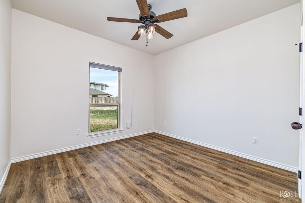 Image 28 of property listing at 1938 Beaty Road, San Angelo, TX 76904