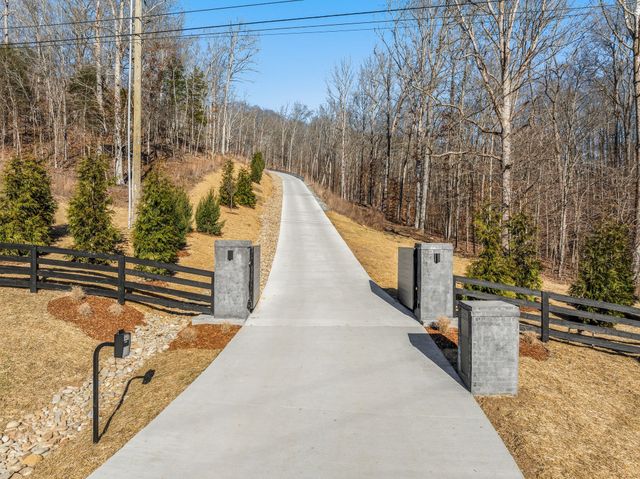 3976 New Highway 96, W, Franklin, TN 37064
