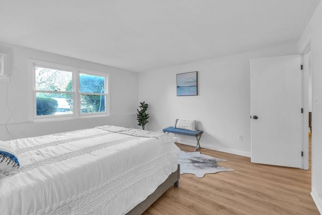25 Pine St B, Canton, MA 02021