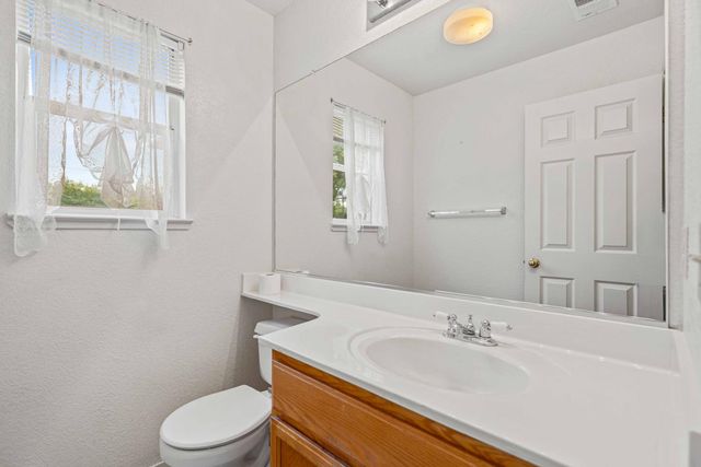 5504 Sun Gold Dr, Salida, CA 95368