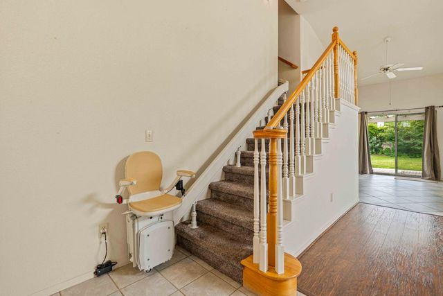 5504 Sun Gold Dr, Salida, CA 95368