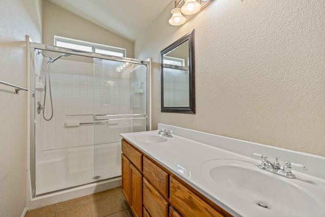 5504 Sun Gold Dr, Salida, CA 95368