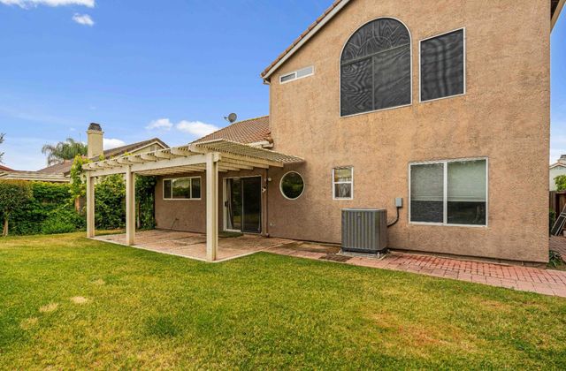 5504 Sun Gold Dr, Salida, CA 95368