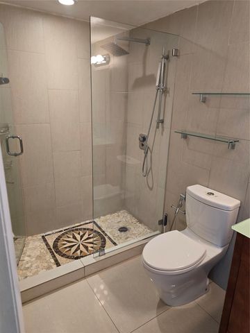 5033 NW 7th St 508, Miami, FL 33126