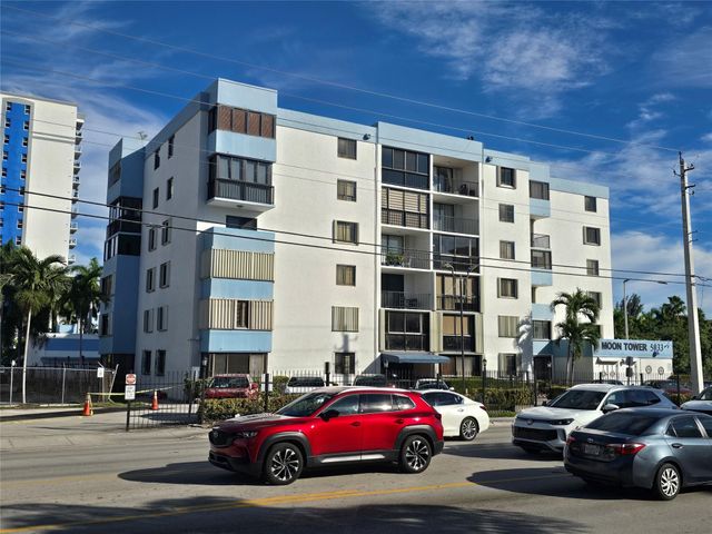 5033 NW 7th St 508, Miami, FL 33126
