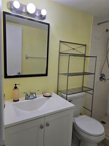 5033 NW 7th St 508, Miami, FL 33126