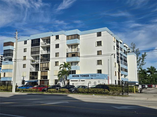 5033 NW 7th St 508, Miami, FL 33126