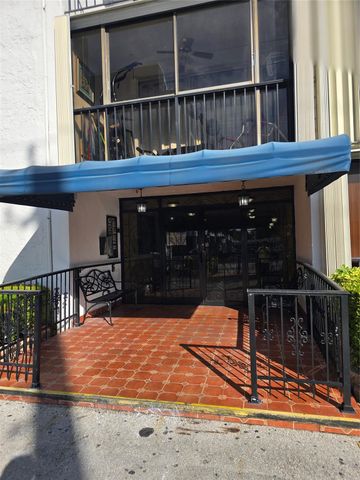 5033 NW 7th St 508, Miami, FL 33126