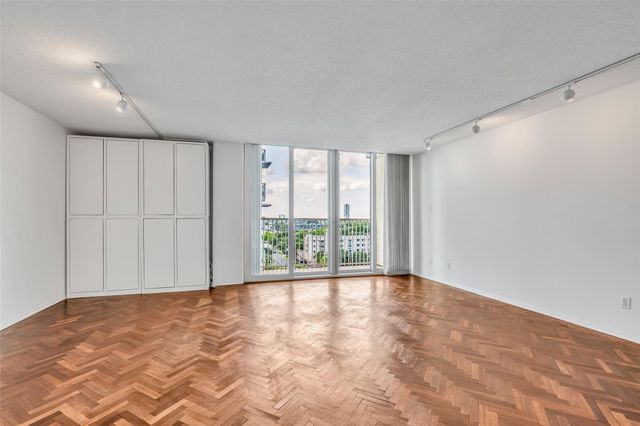 3614 Montrose Boulevard 900, Houston, TX 77006