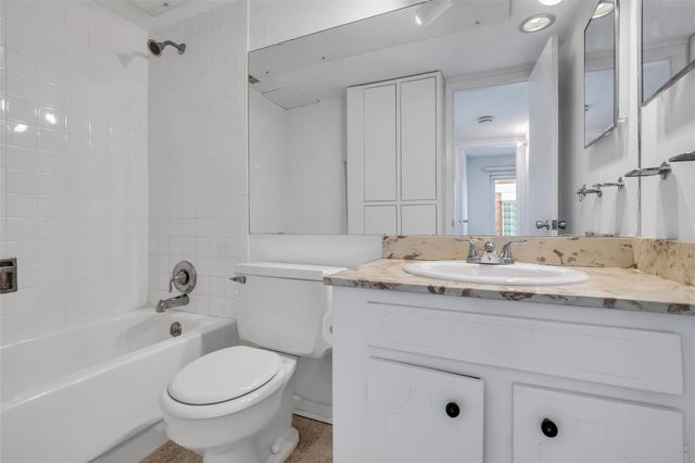 3614 Montrose Boulevard 900, Houston, TX 77006