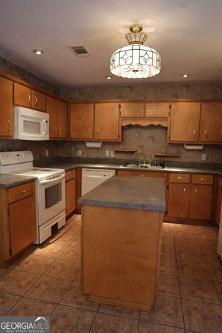 2410 Lee Street, Brunswick, GA 31520