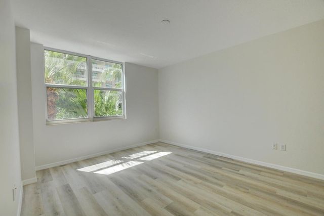 700 E Boynton Beach Boulevard 403, Boynton Beach, FL 33435