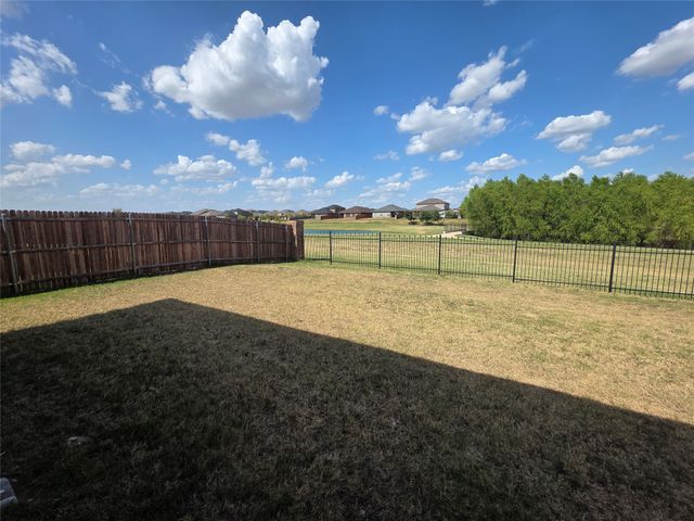 1215 Pacifica Trail, Cleburne, TX 76033