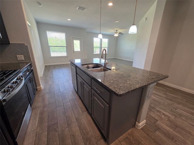 1215 Pacifica Trail, Cleburne, TX 76033