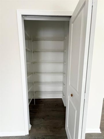 4749 Hickory Pointe Boulevard, Ypsilanti, MI 48197