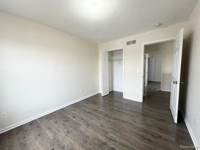 4749 Hickory Pointe Boulevard, Ypsilanti, MI 48197