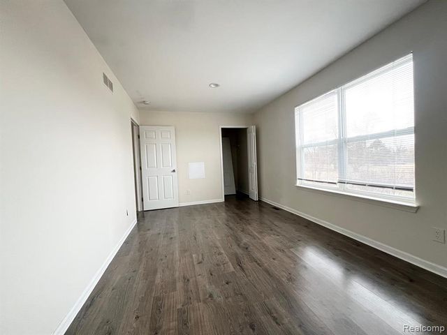 4749 Hickory Pointe Boulevard, Ypsilanti, MI 48197