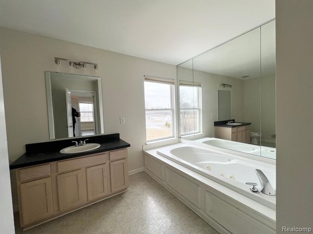 4749 Hickory Pointe Boulevard, Ypsilanti, MI 48197