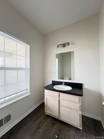 4749 Hickory Pointe Boulevard, Ypsilanti, MI 48197