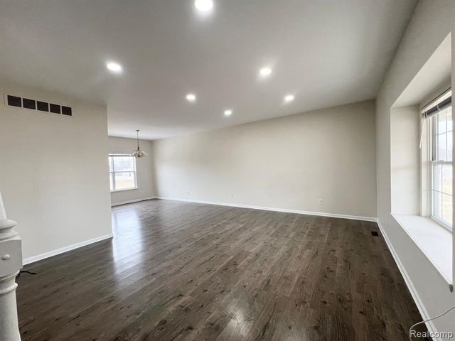 4749 Hickory Pointe Boulevard, Ypsilanti, MI 48197