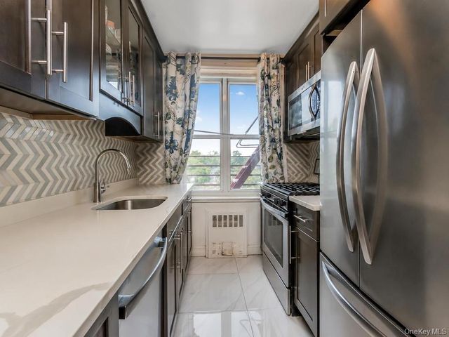 1304 Midland Avenue C48, Yonkers, NY 10704