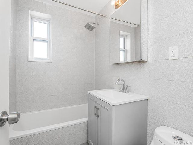 1304 Midland Avenue C48, Yonkers, NY 10704
