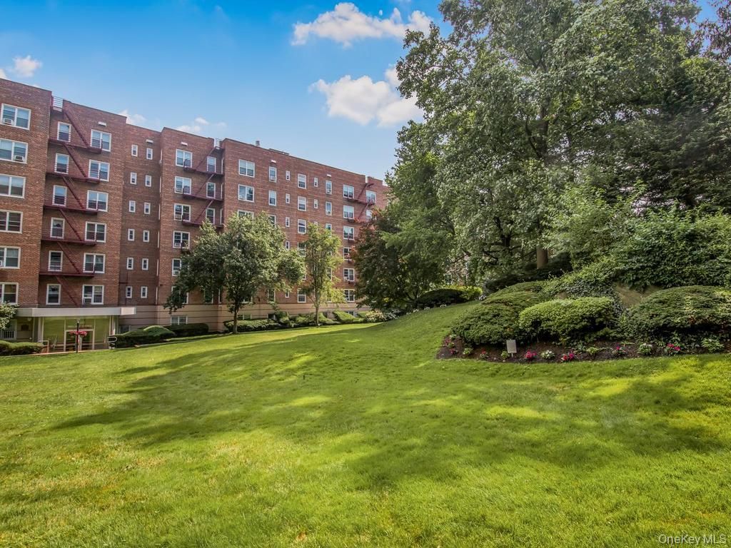 1304 Midland Avenue C48, Yonkers, NY 10704