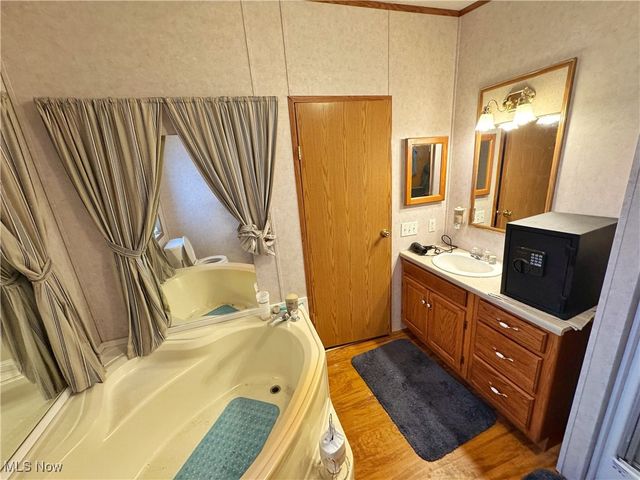 72117 Barton Road, Bridgeport, OH 43912