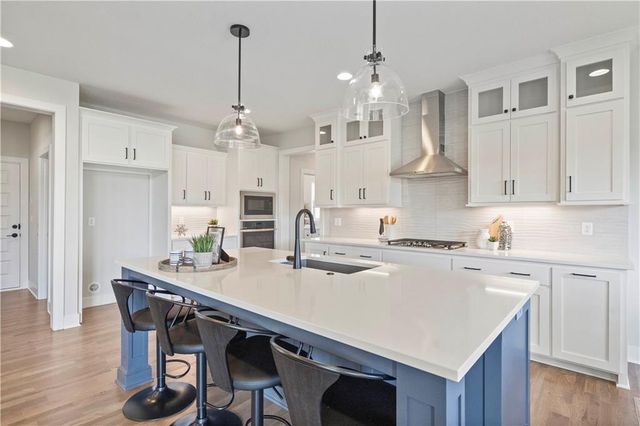 12412 W 184th Street, Overland Park, KS 66013