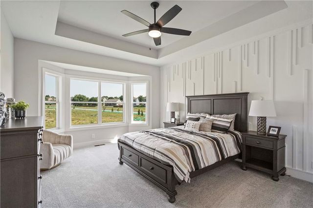 12412 W 184th Street, Overland Park, KS 66013