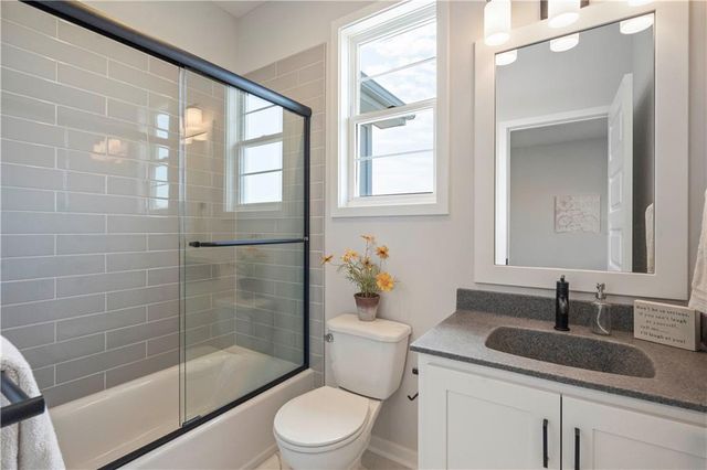 12412 W 184th Street, Overland Park, KS 66013
