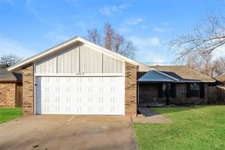 2705 Fairfield Drive, Edmond, OK 73012